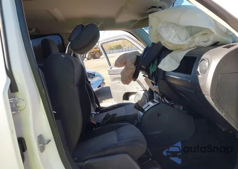 2016 Jeep Patriot Sport z USA, uszkodzony, nr VIN 1C4NJPBA8GD711711